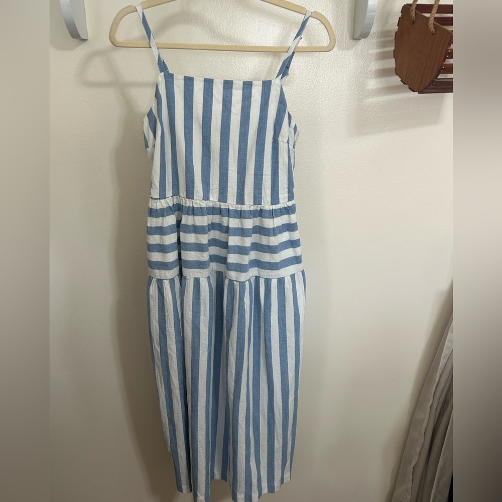 NEW Universal Thread Blue & White Striped Dress
